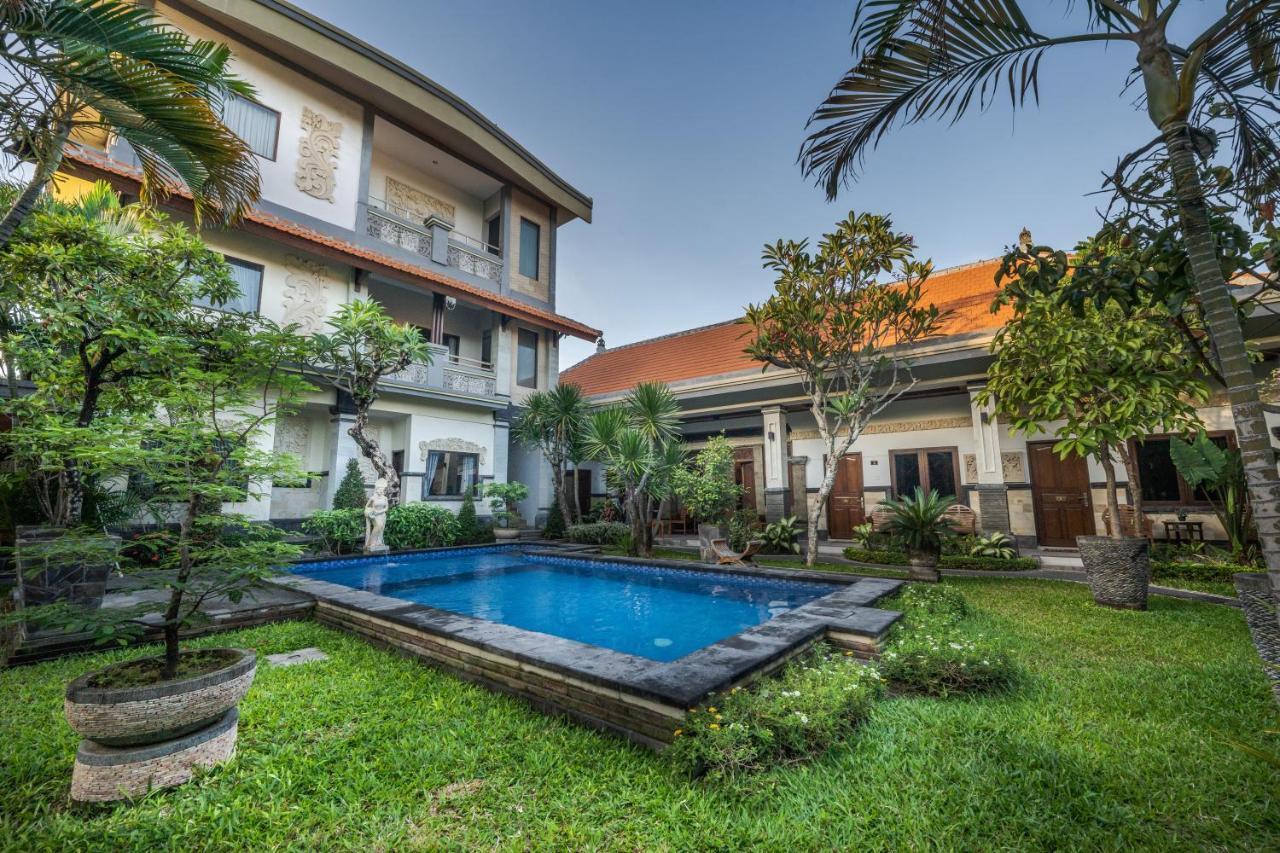 Gria Umasari Sanur Hotel Exterior photo